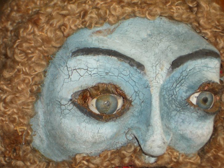 Personaggio 6 prima del restauro